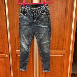 Silver Avery Skinny Jeans In  Dark Blue